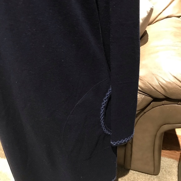 Women’s dress - Picture 2 of 3